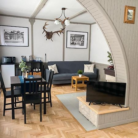 Apartamenty Przy Strumyku 什恰夫尼察 外观 照片